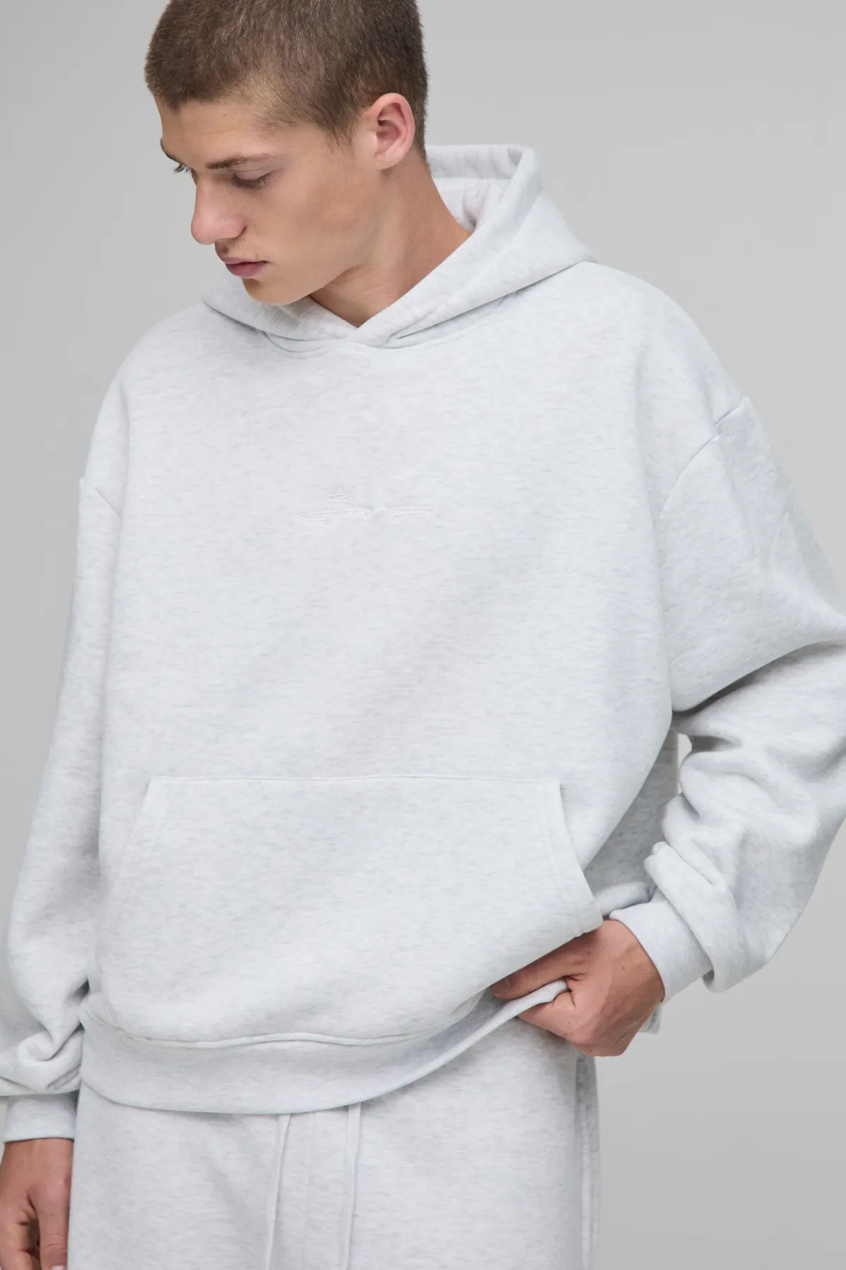boohooMAN Hoodie basique BM Signature surdimensionné et à la coupe carrée<Homme Sweats À Capuche Et Sweatshirts|Sweats À Capuche Et Sweats