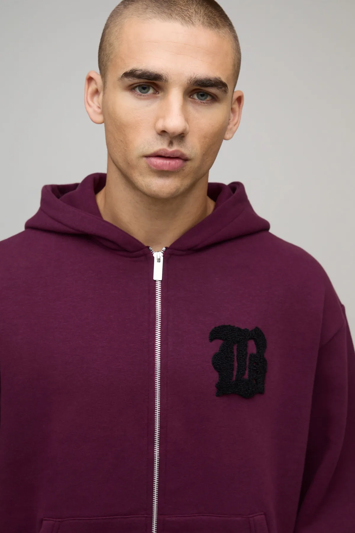 boohooMAN Hoodie à capuche Boxy Fit B avec appliqué et fermeture éclair intégrale<Homme Sweats À Capuche Et Sweatshirts|Sweats À Capuche Et Sweats