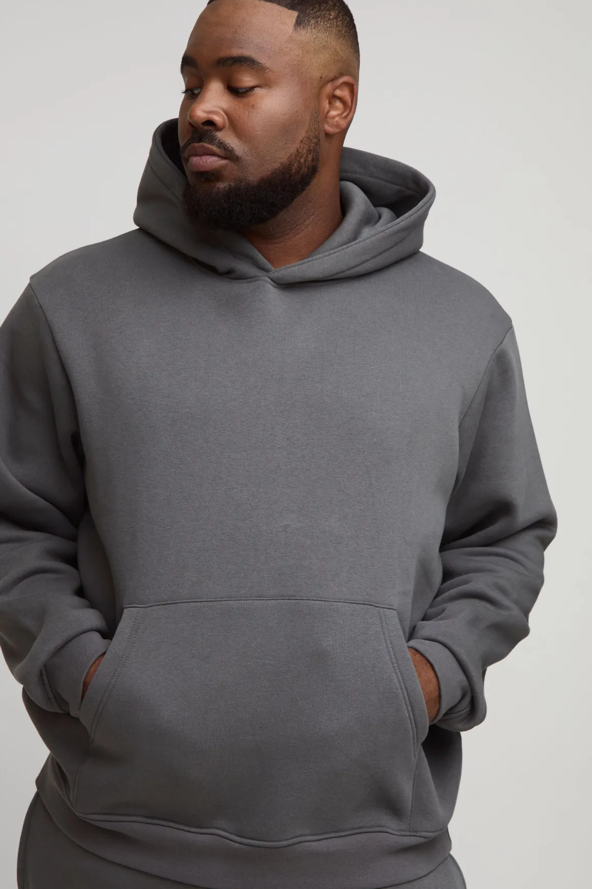Hoodie à capuche Plus Basic à coupe Regular Fit
