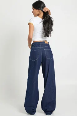 boohoo Jean ample pour grandes tailles, taille mi-haute, coupe décontractée à jambe large<Femme Denim|Jeans