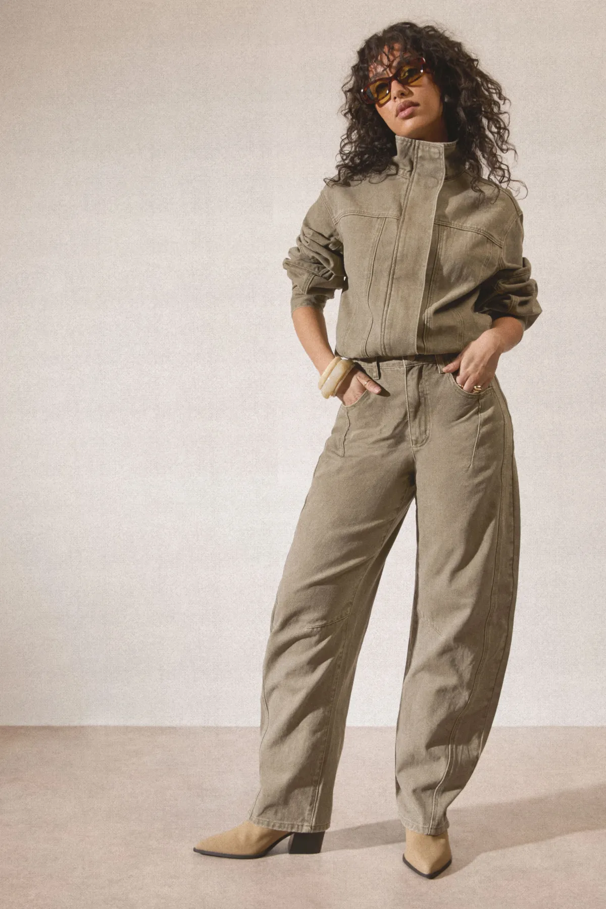 boohoo Jean Barrel À Détails De Coutures<Femme Denim|Jeans