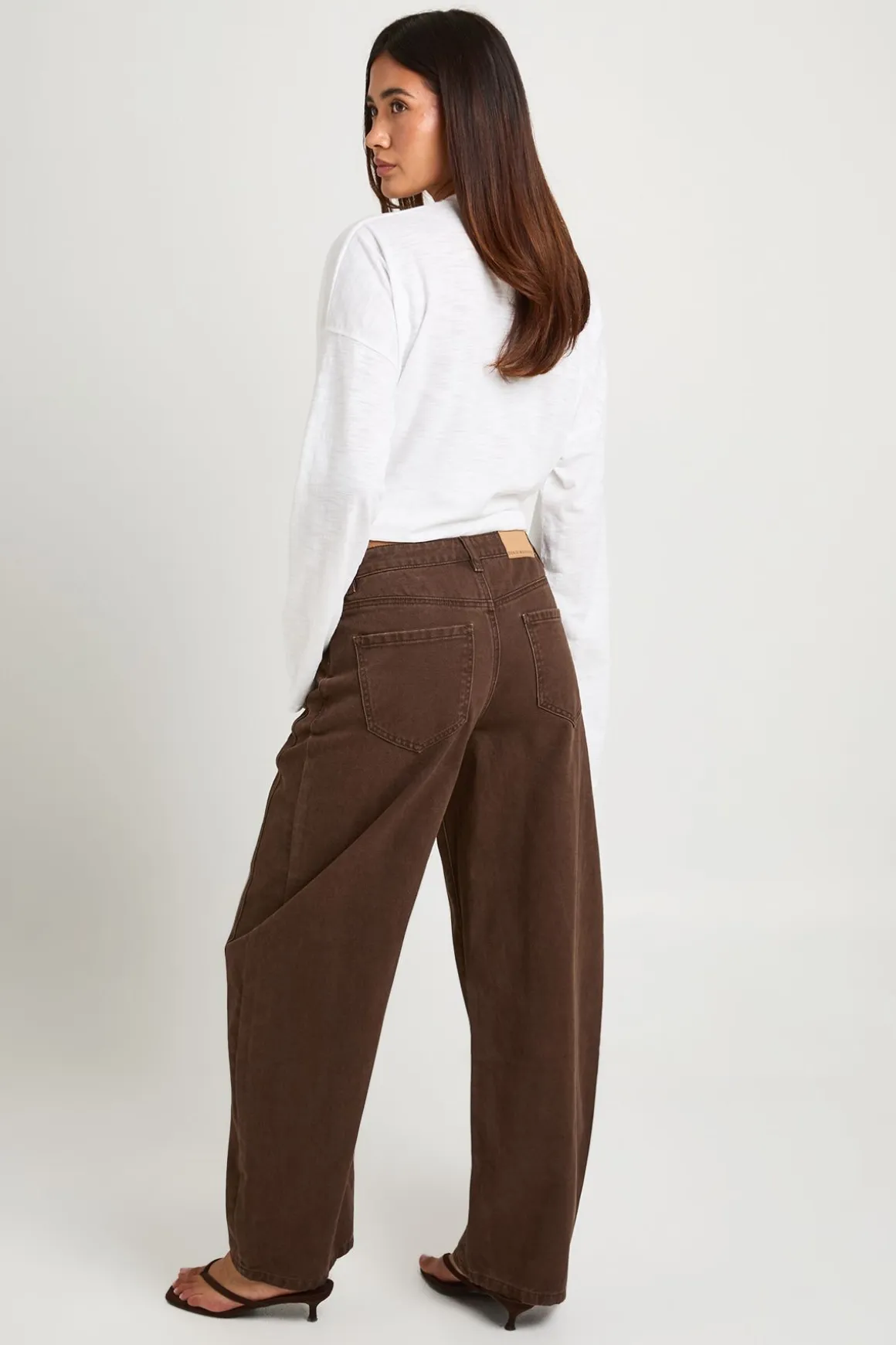 Jean Barrel Taille Haute Avec Détails De Coutures