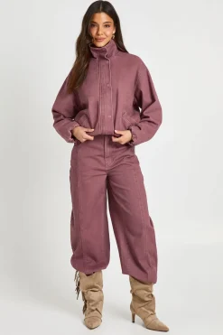 Jean Barrel Taille Haute Avec Détail De Coutures