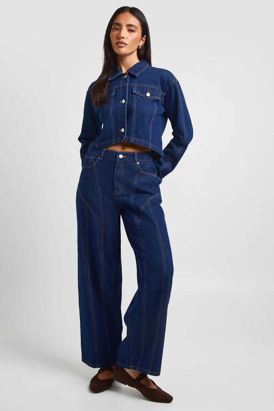 Jean Barrel Taille Mi-haute Avec Détails De Coutures
