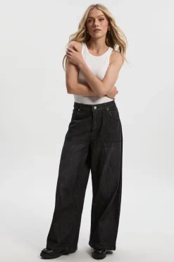 Jean Basique Petite Super Jambe Évasée