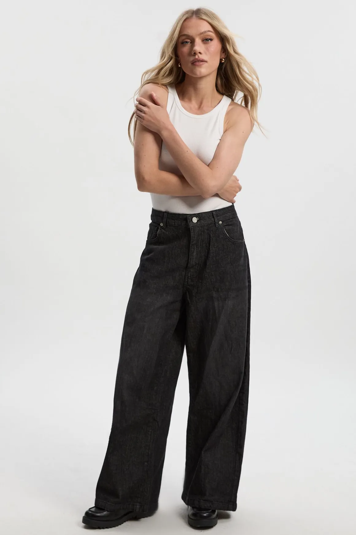 Jean Basique Petite Super Jambe Évasée