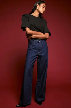 boohoo Jean basique à taille haute et jambe évasée<Femme Denim|Jeans