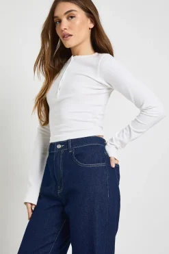Jean basique à taille haute à jambe droite