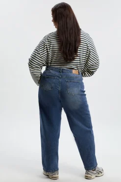 boohoo Jean Boyfriend Basique Grande Taille<Femme Denim|Jeans