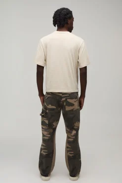 Jean Carpenter Évasé Slim À Imprimé Camouflage Avec Empiècement Et Éclaboussures De Peinture