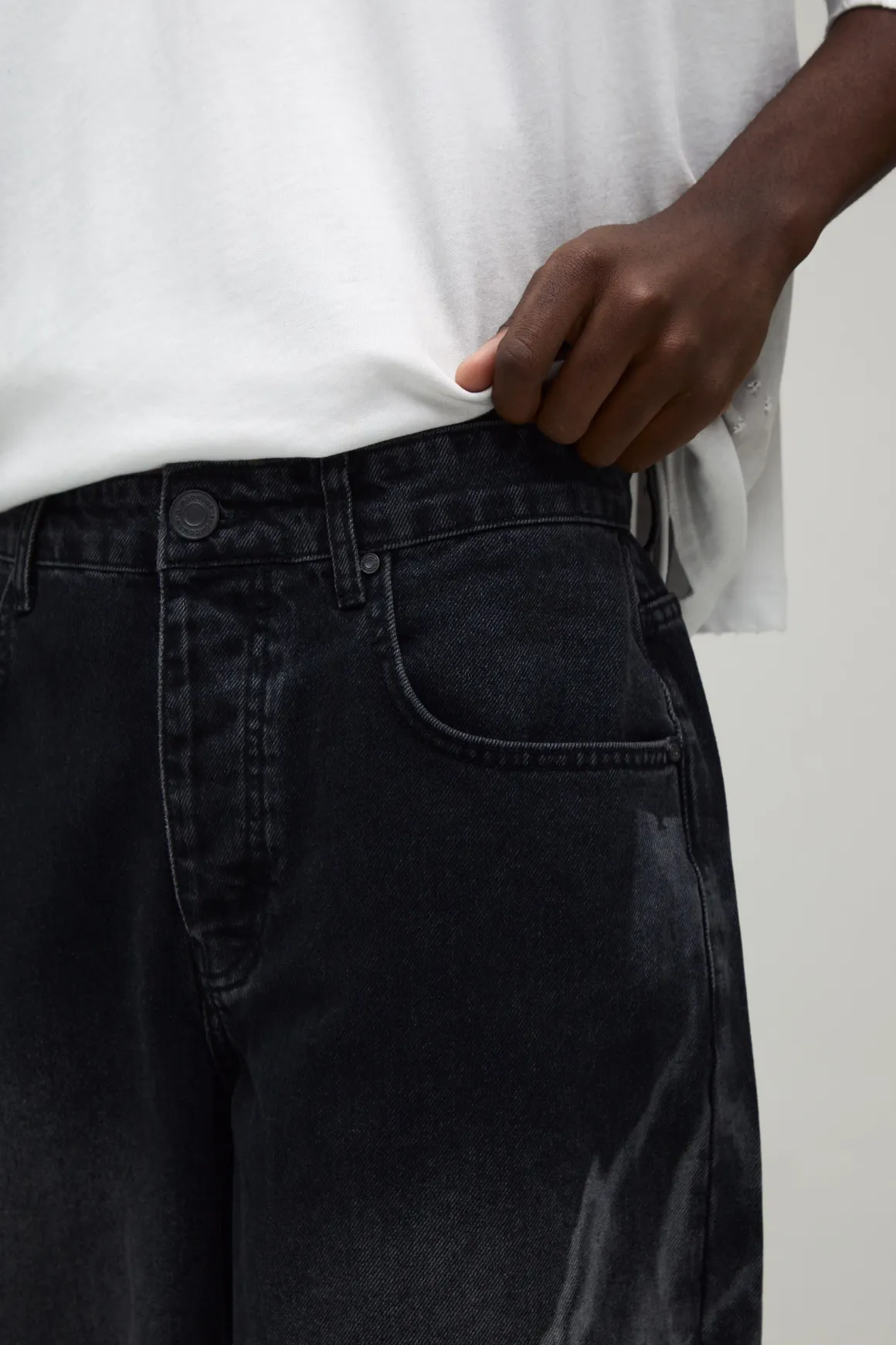 Jean Coupe Baggy Motif Laser Éclair