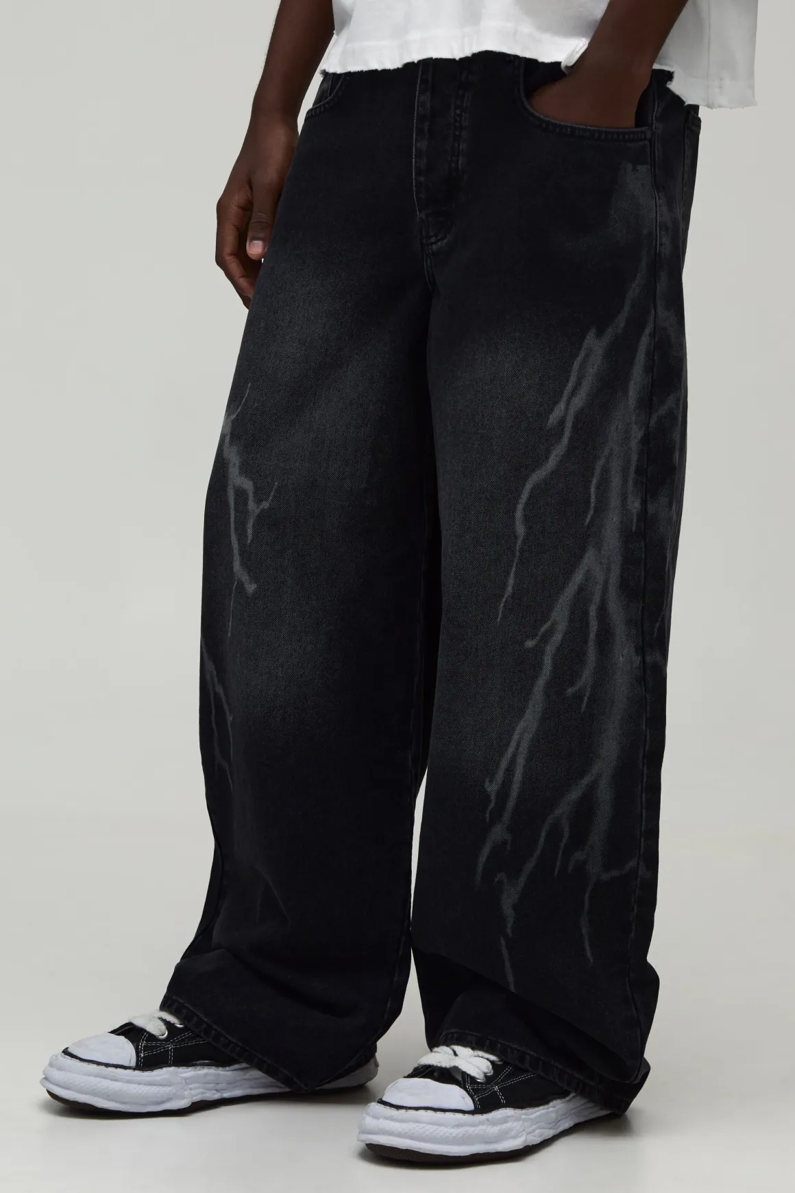 Jean Coupe Baggy Motif Laser Éclair