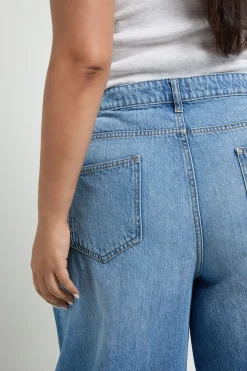 Jean Coupe Barrel Grande Taille