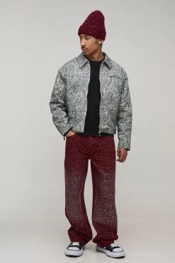 Jean denim à coupe décontractée surteinté et orné de strass