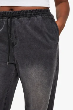 boohoo Jean délavé à taille élastique Plus<Femme Denim|Jeans