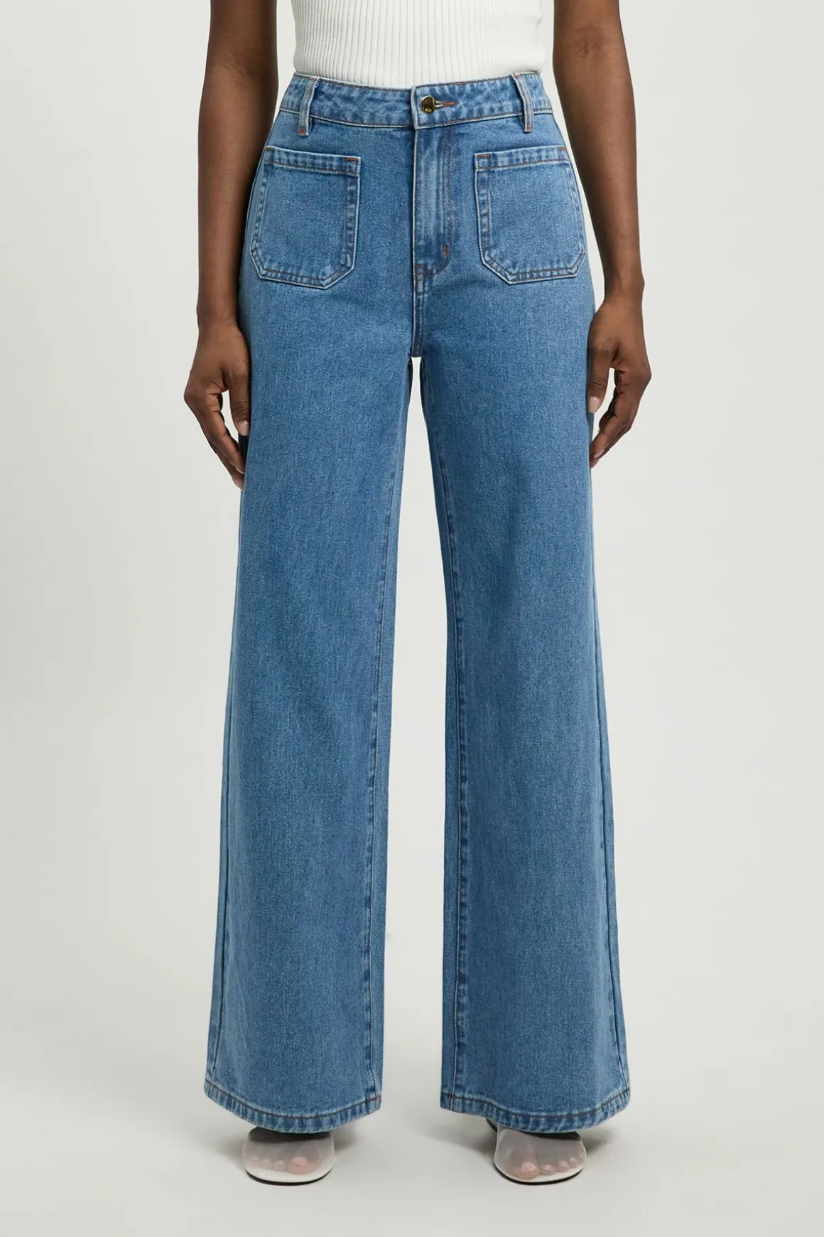 Jean Droit Petite En Denim Avec Poches Plaquées
