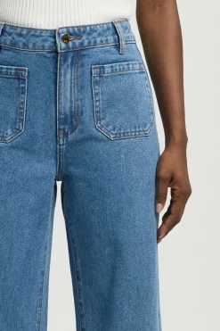 Jean Droit Petite En Denim Avec Poches Plaquées