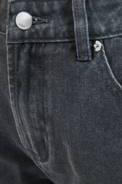 Jean Droit Taille Moyenne en Denim Rigide