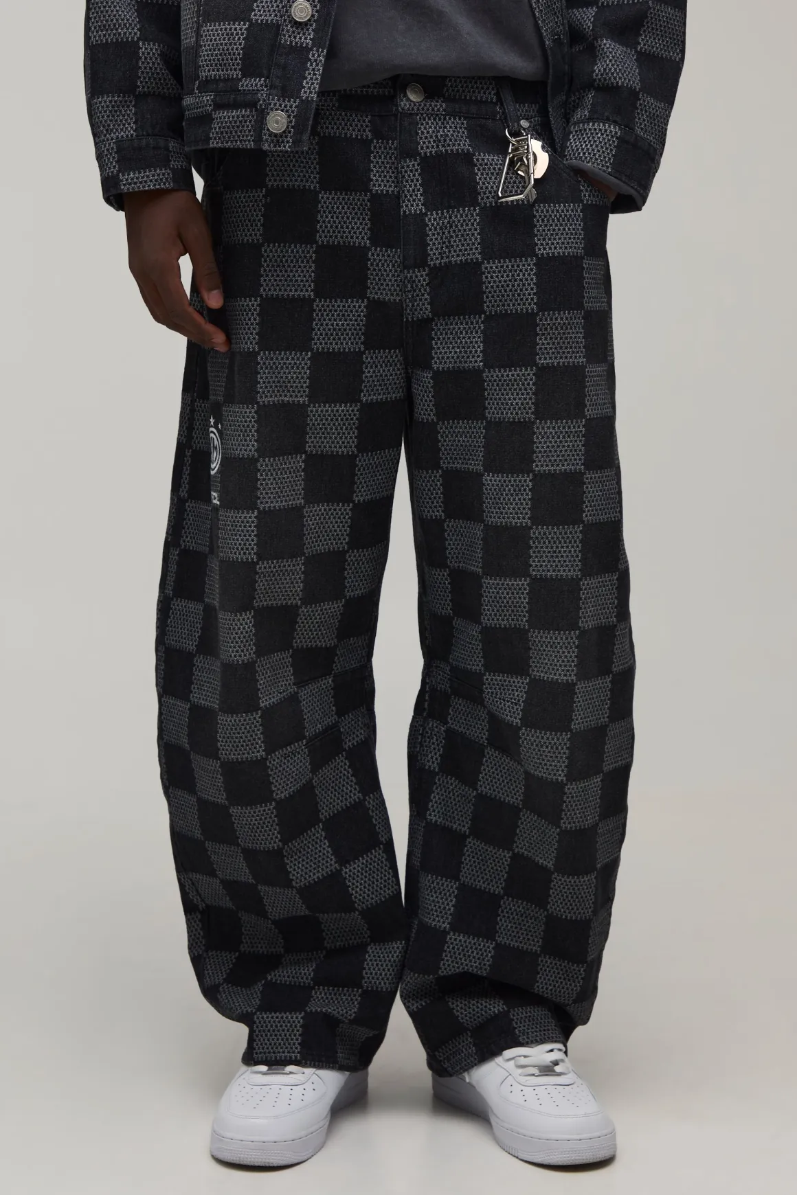Jean en Denim Jacquard à Damier Coupe Barrel