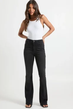 boohoo Jean flare taille haute sublimant les fesses<Femme Denim|Jeans