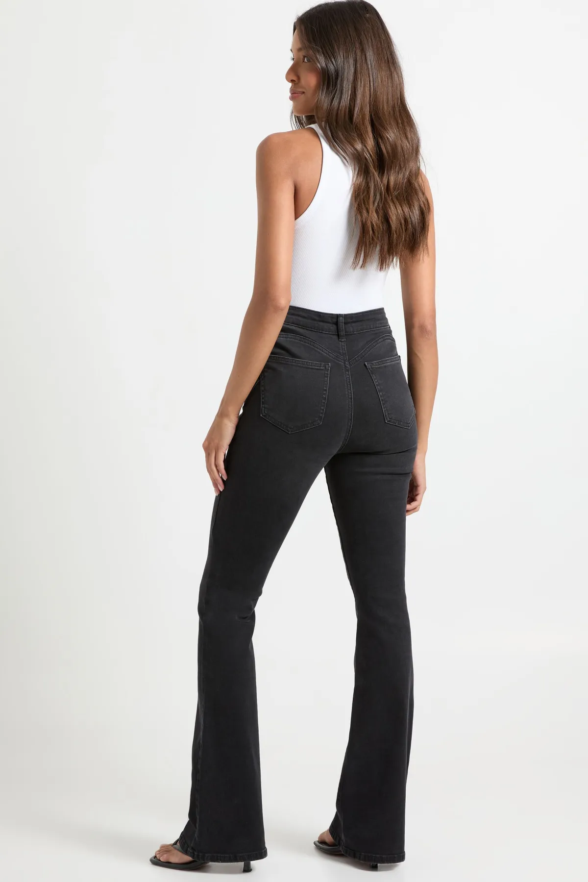 boohoo Jean flare taille haute sublimant les fesses<Femme Denim|Jeans