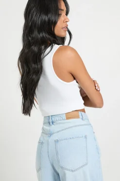 Jean grande, mi-taille, coupe ample, jambe évasée