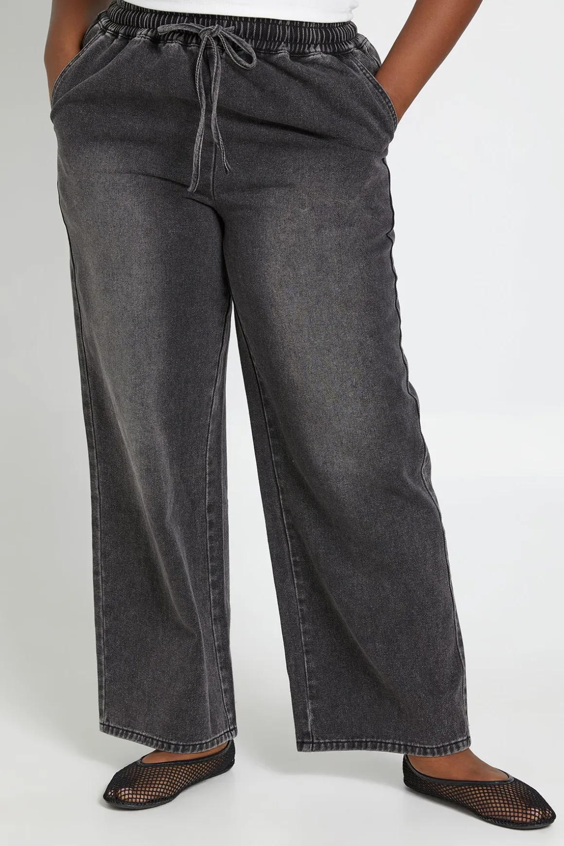 Jean Grande Taille À Jambe Droite Avec Taille Élastiquée