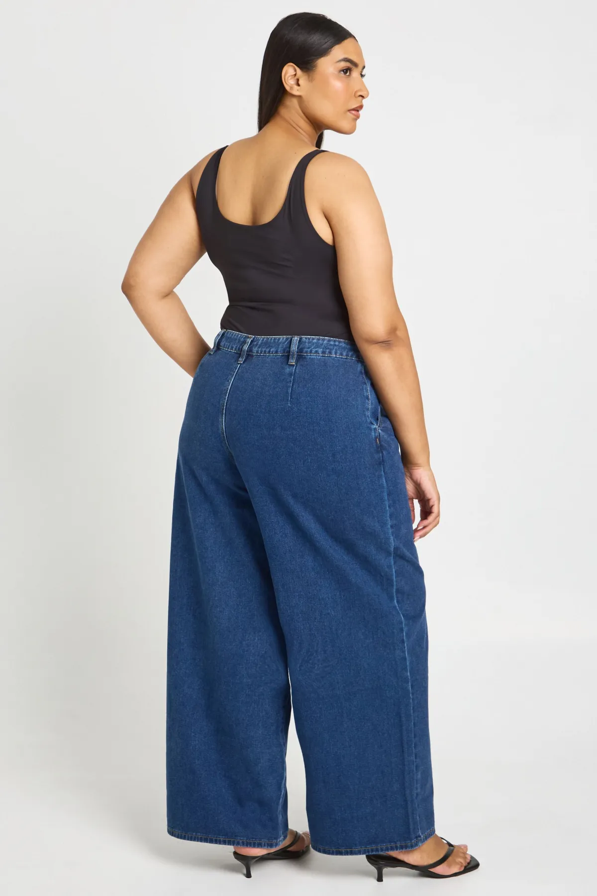 boohoo Jean Grande Taille À Jambe Large Et Plis<Femme Denim|Jeans
