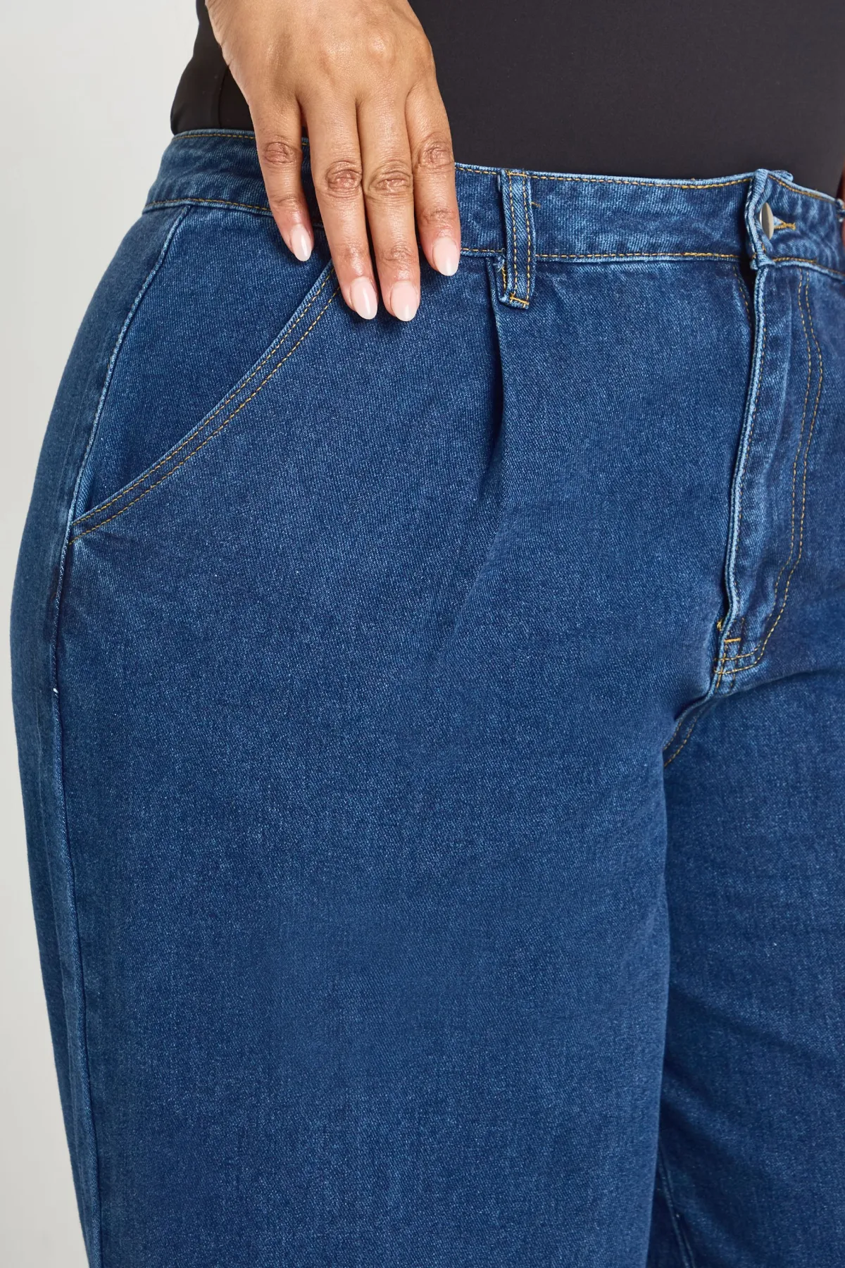 boohoo Jean Grande Taille À Jambe Large Et Plis<Femme Denim|Jeans