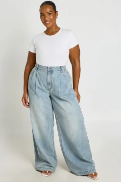 Jean Grande Taille Jambe Large Avec Détail De Plis Et Poches Arrière