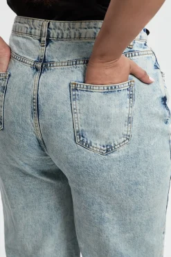 Jean grande taille à taille haute avec effet sculptant et jambe large