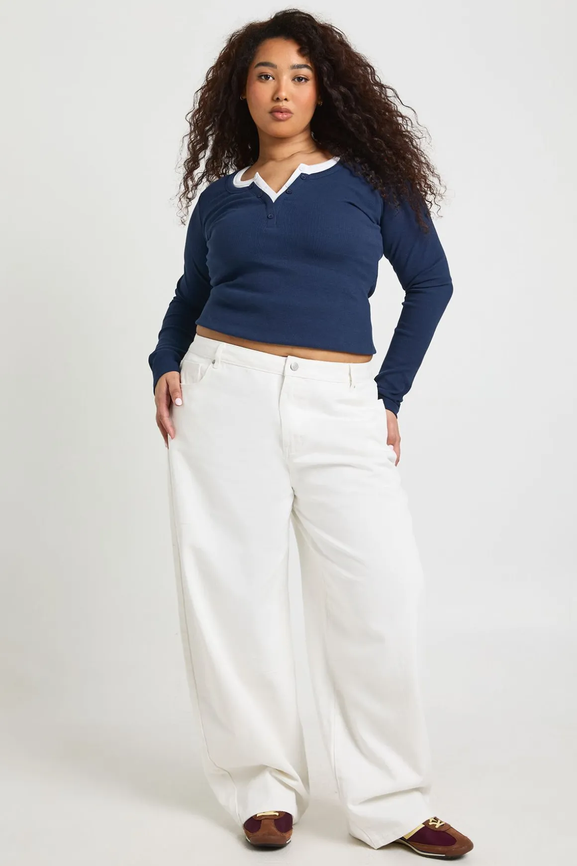 Jean Grande Taille Taille Mi-haute Jambe Barrel Avec Détails De Coutures