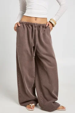 boohoo Jean Jambe Large À Taille Élastiquée<Femme Looks Chocolat|Denim