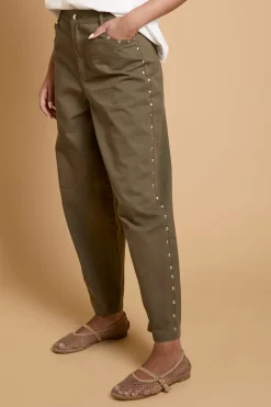 Jean À Jambe Tonneau Avec Détails De Clous Premium