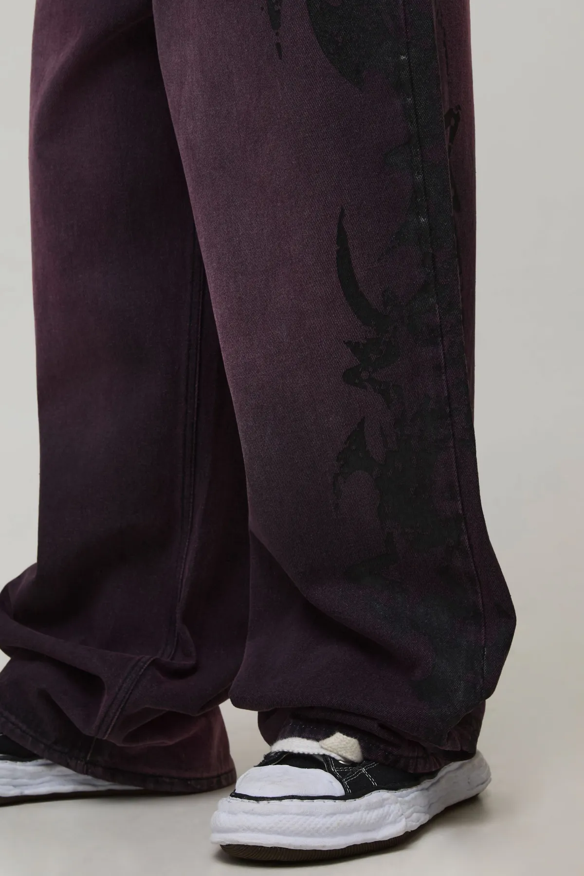 boohooMAN Jean Large À Jambes Évasées Imprimé Gothique Overdye<Homme Denim|Denim