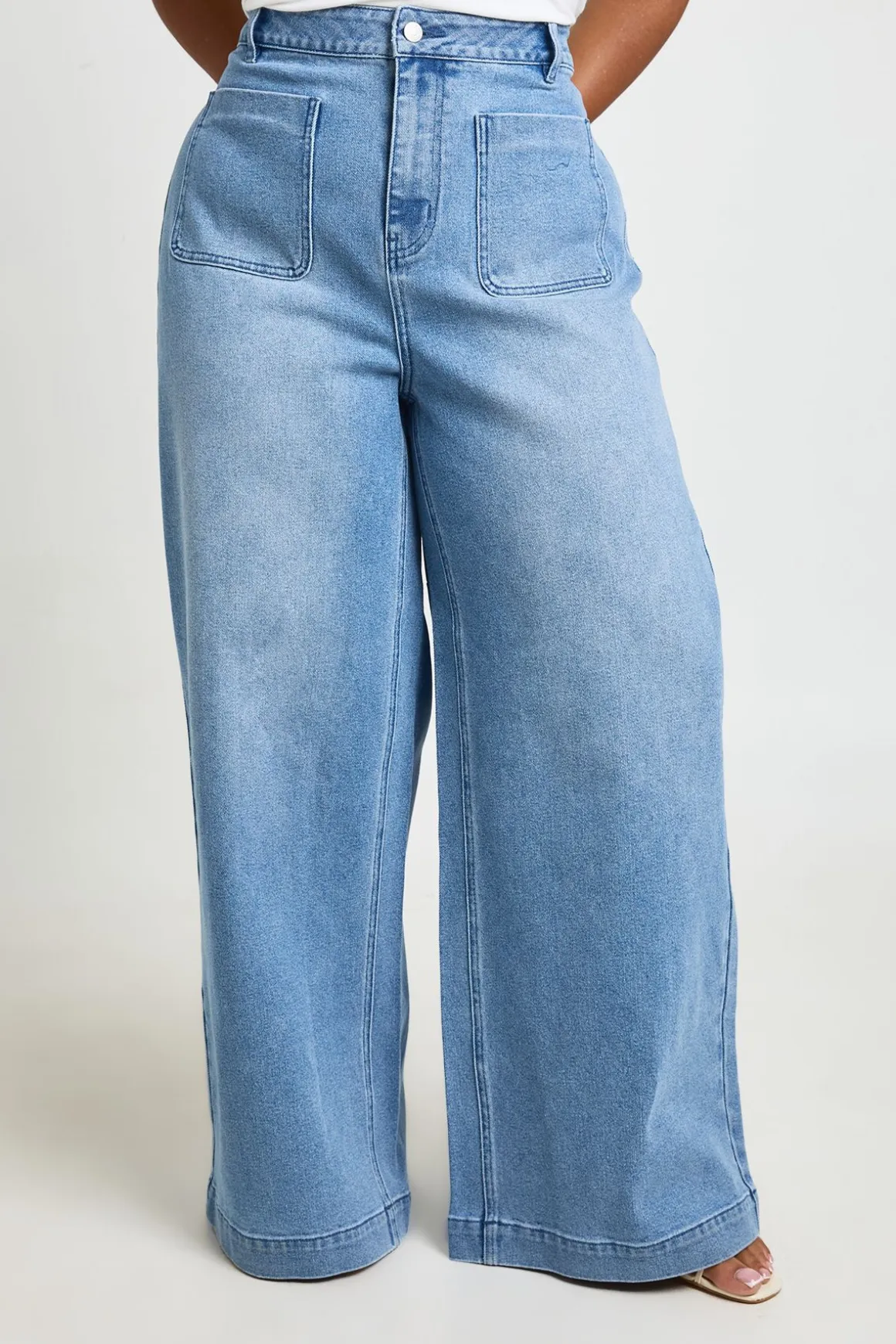 Jean Large Taille Haute Avec Poches Plaquées Devant - Grande Taille