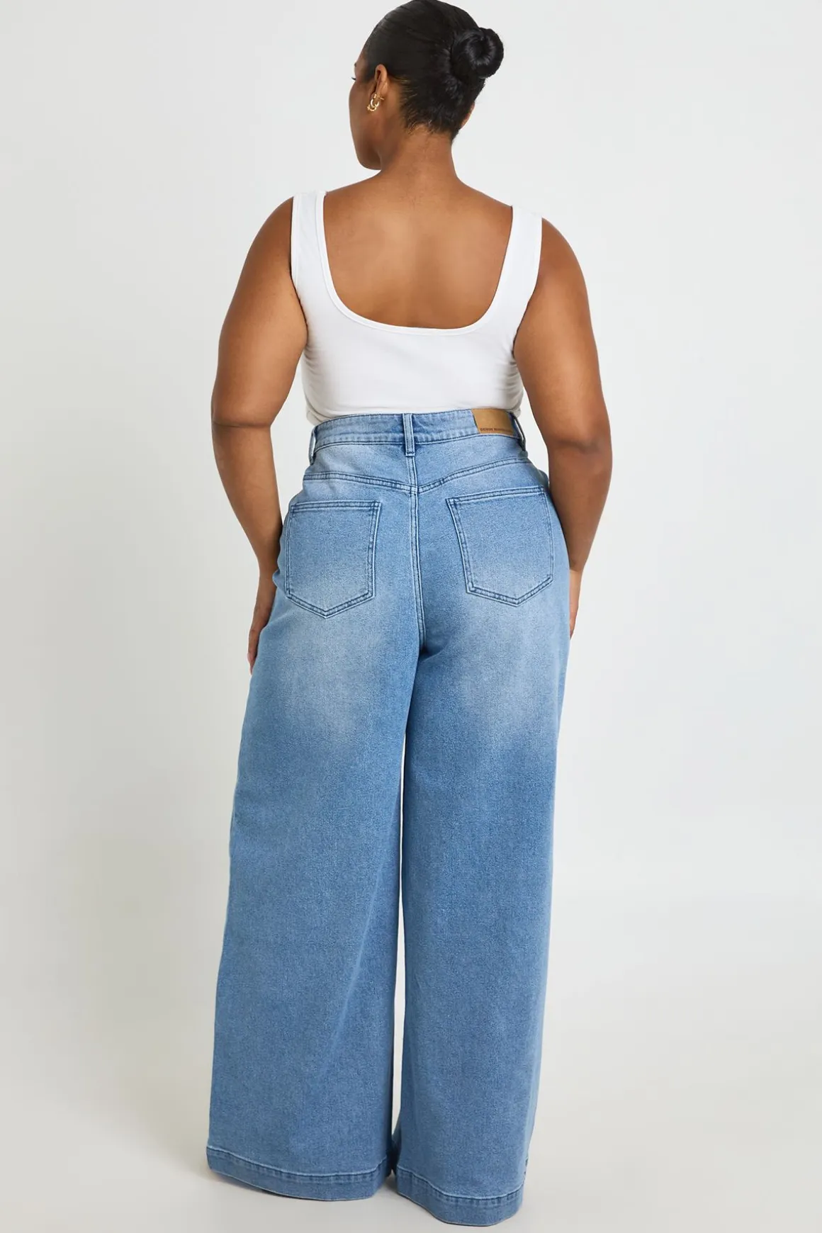 Jean Large Taille Haute Avec Poches Plaquées Devant - Grande Taille