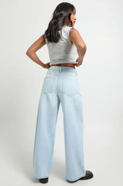 boohoo Jean Petite Basics Taille Haute Jambe Large<Femme Denim|Jeans