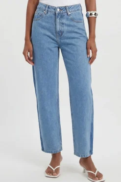 Jean Petite À Jambes Tonneau En Denim À Panneaux