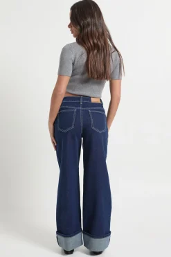 boohoo Jean Petite à revers, taille haute et jambe droite<Femme Denim|Jeans