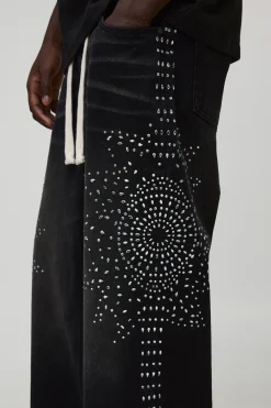 Jeans ample ornés de grandes gemmes