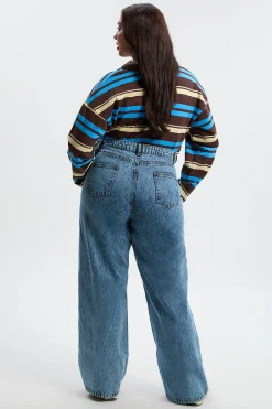 Jean sculptant pour fesses, taille haute grande taille, à jambes larges