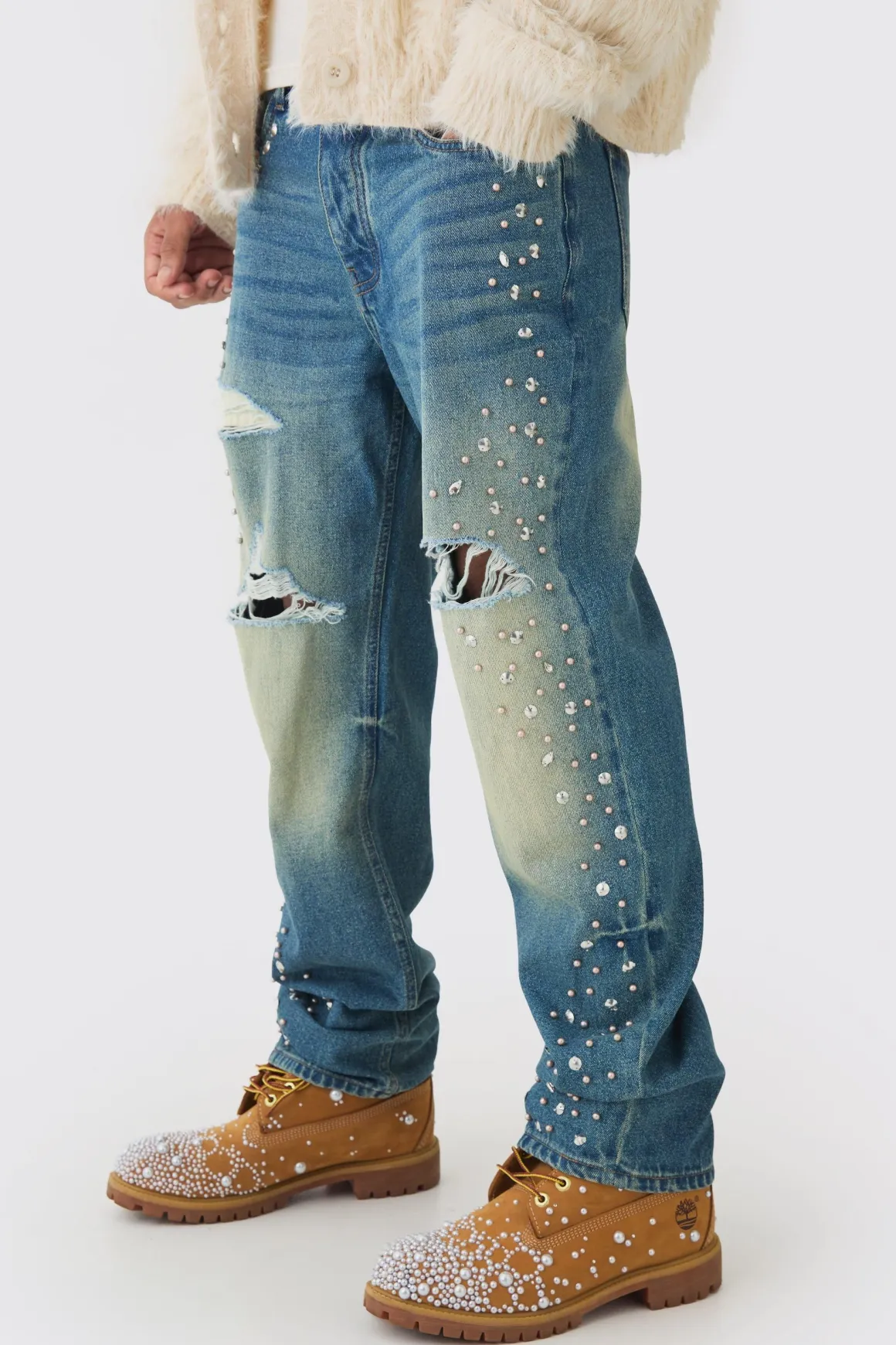 Jeans décontractés, rigides, évasés, ornés et déchirés