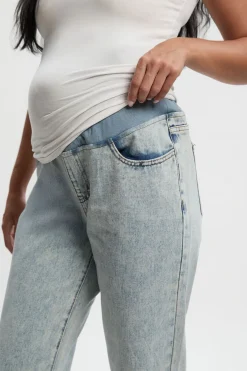 Jeans de maternité avec panneau au-dessus du ventre – Coupe droite
