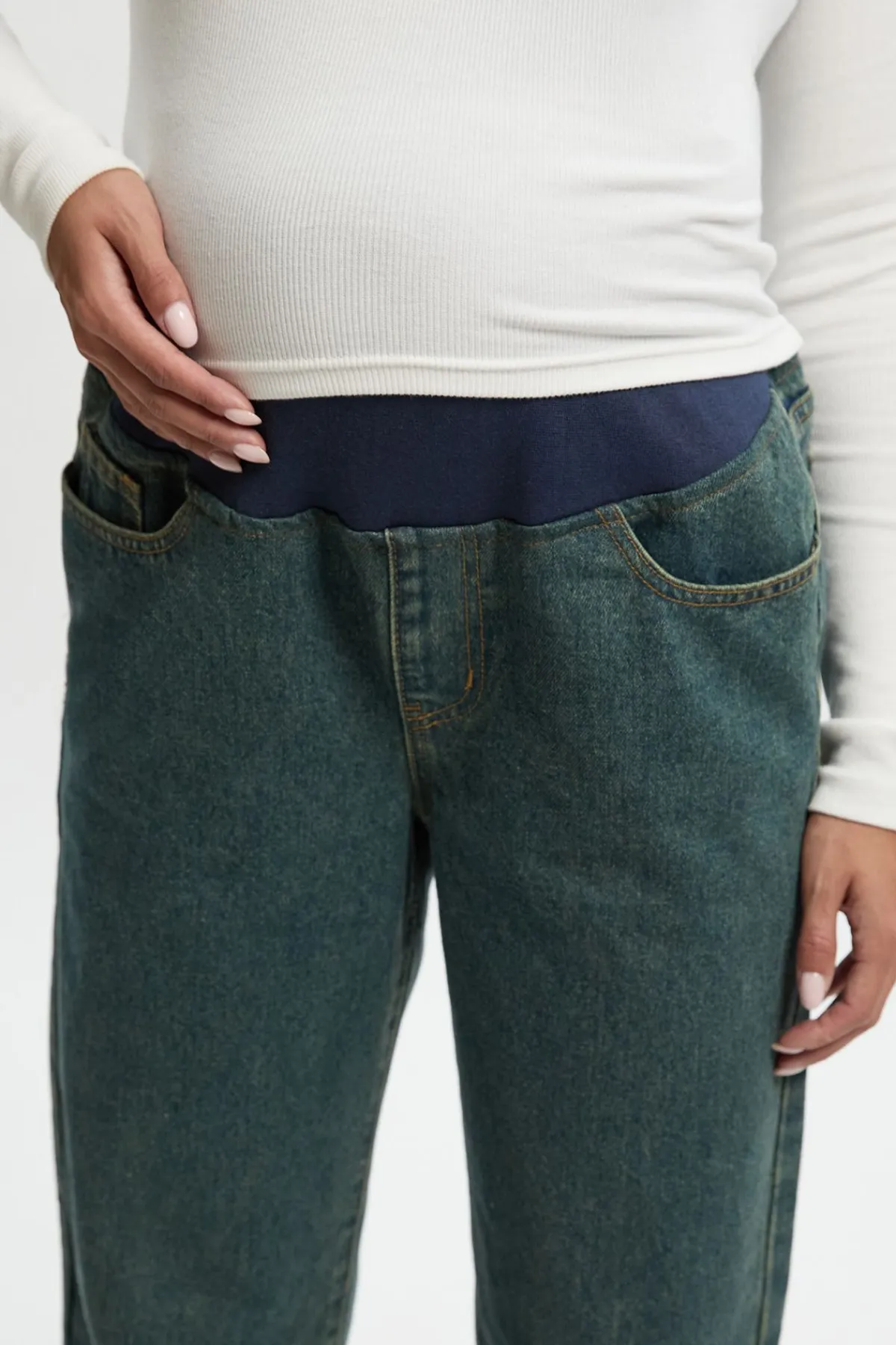 boohoo Jeans de maternité à jambes droites portés par-dessus le ventre<Femme Denim|Jeans