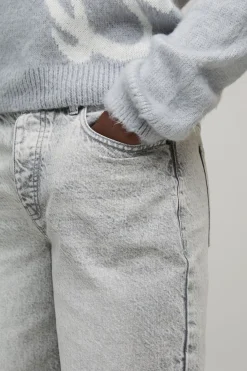 Jeans délavés à coupe décontractée