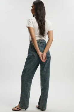 Jeans droits à ourlet fendu Boohoo Basics