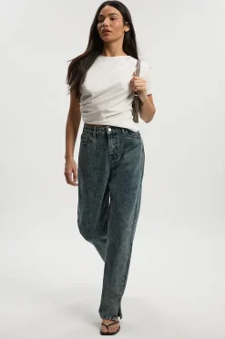 Jeans droits à ourlet fendu Boohoo Basics