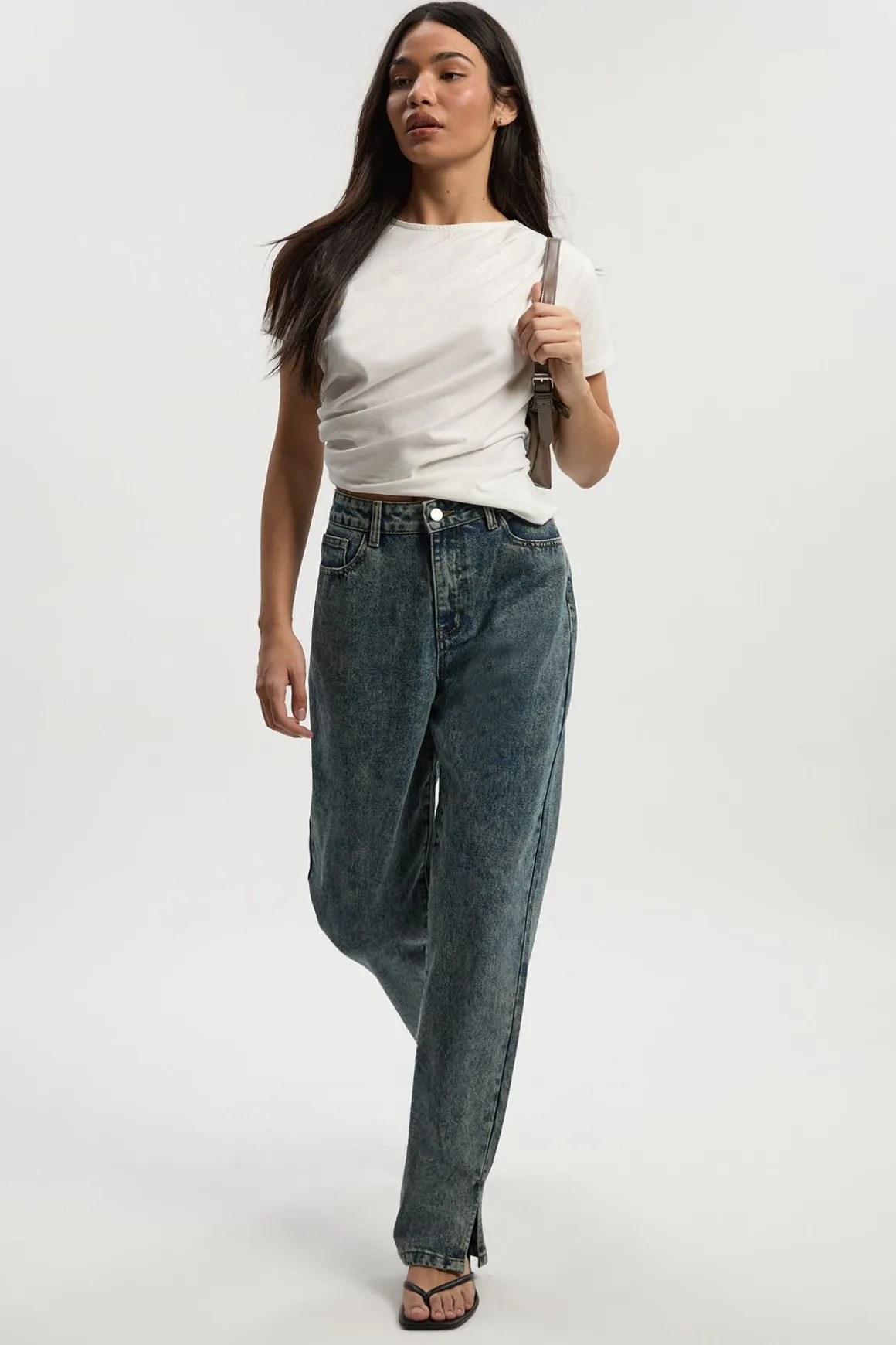 Jeans droits à ourlet fendu Boohoo Basics