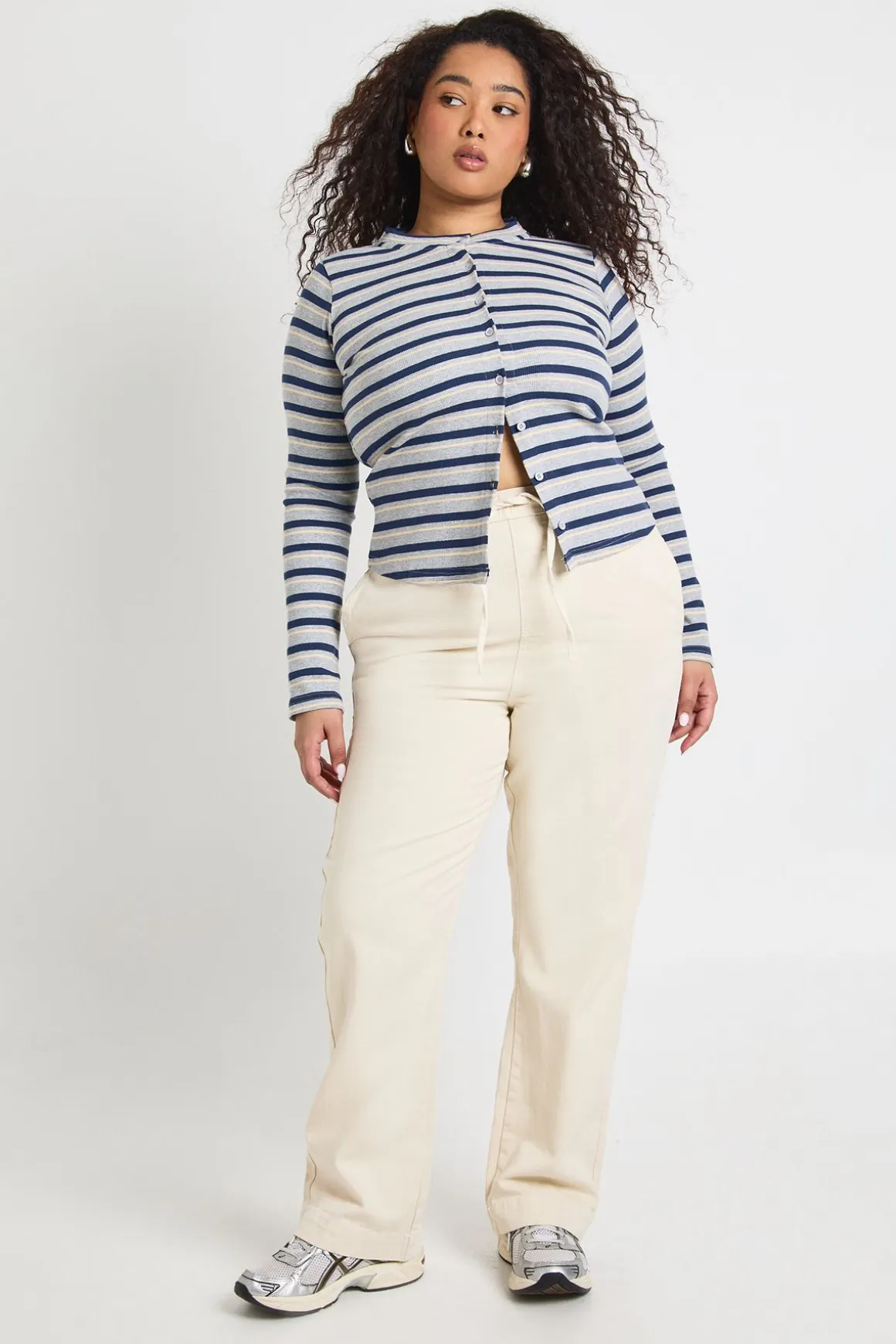Jeans grande taille à taille élastique avec cordon de serrage et jambes larges